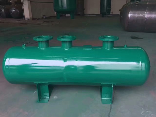 1679991473376569.jpeg 宏伟宏伟宏伟蒸汽分气缸1.jpeg